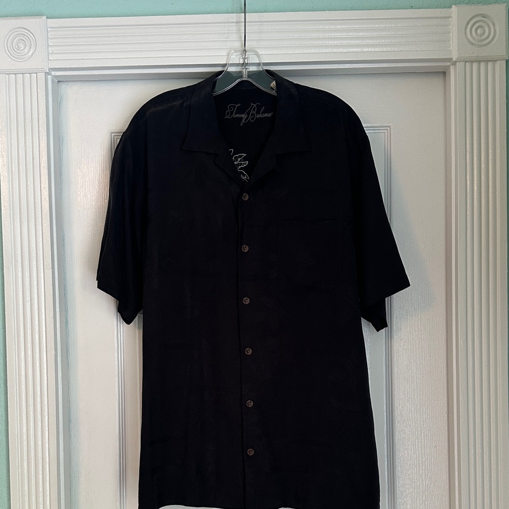 Tommy Bahama Men's Black Casual Button Down Shirt